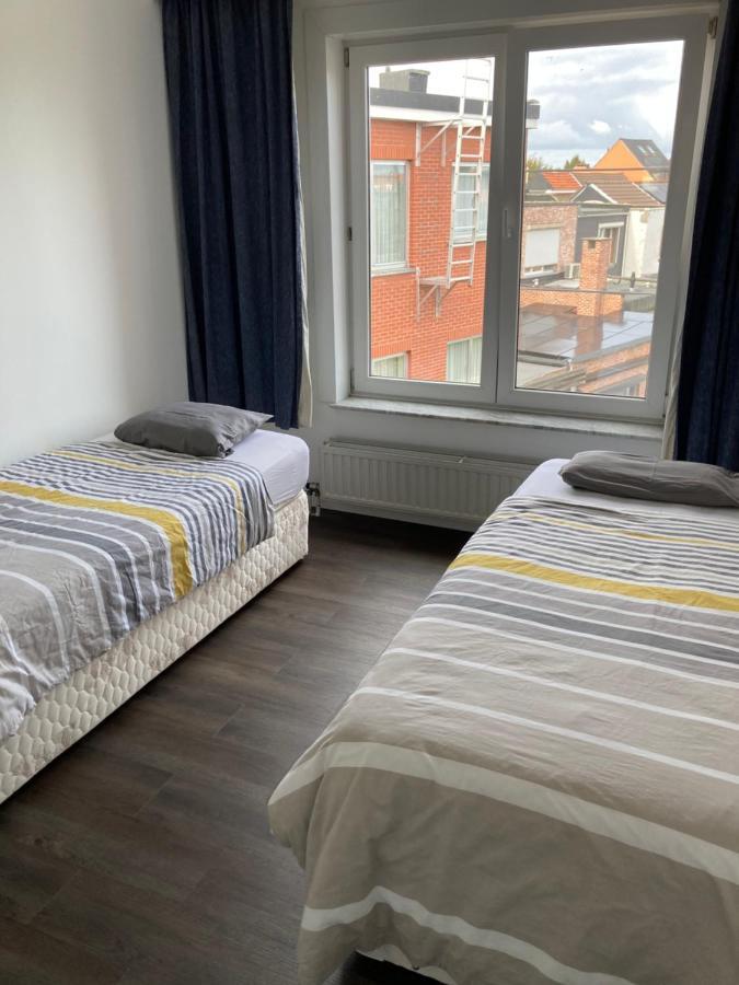 Lichtrijk Mooi Appartement Met Zicht Op Hof Van Roosendael Antwerpen Bagian luar foto